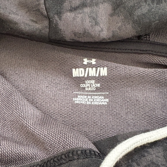 NWOT Under Armour Charcoal Camouflage Hoodie - Picture 4 of 5